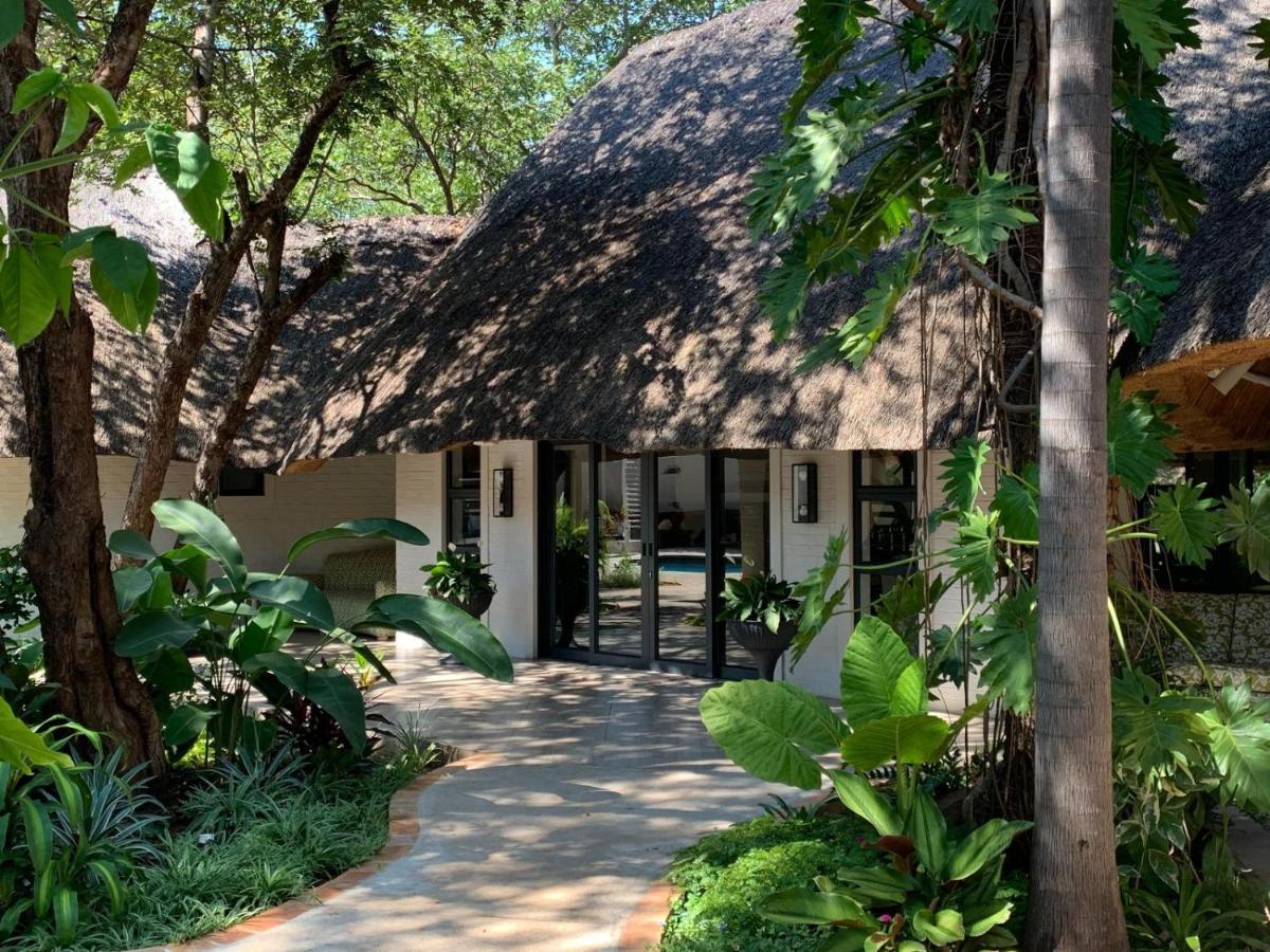 Pamarah Lodge Водопад Виктория Экстерьер фото